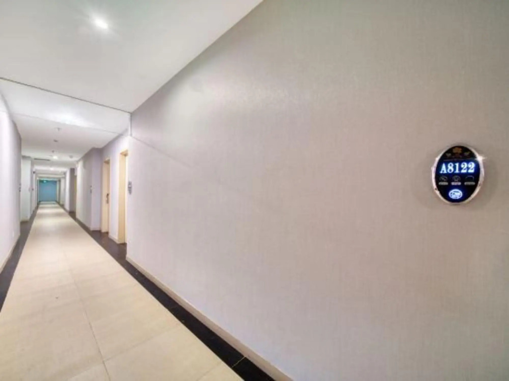 Q+ Bailing Ejia Business Hotel (Shanghai International Tourism Resort)