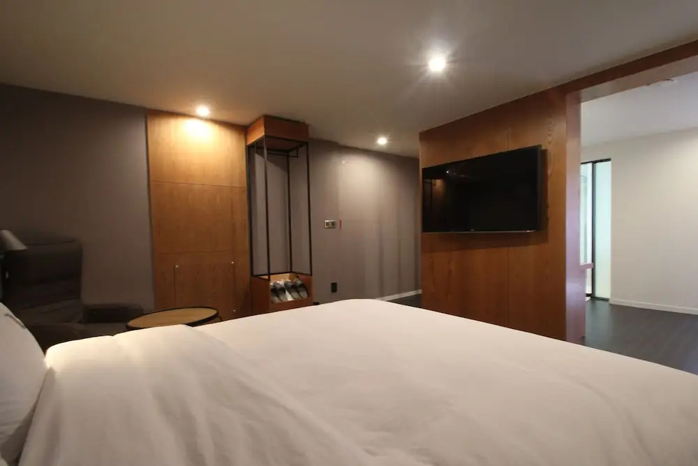 Gray 191 Hotel