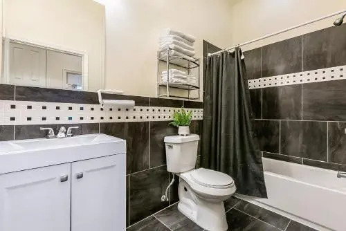 Spacious 3BR/2.5BATH Condo in Great location