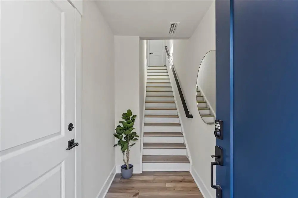 Luxe King 4BR Townhouse in Uptown CLT