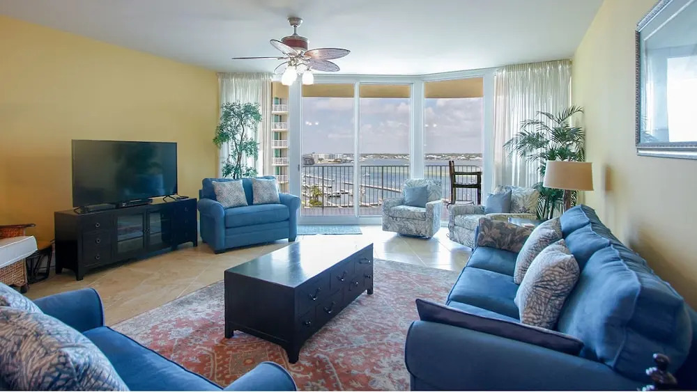 Two Bedroom Waterfront Condo - Unit Crc0601