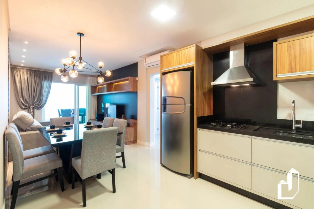 Apartamento Com Vista Para O Mar Com 02 Suítes