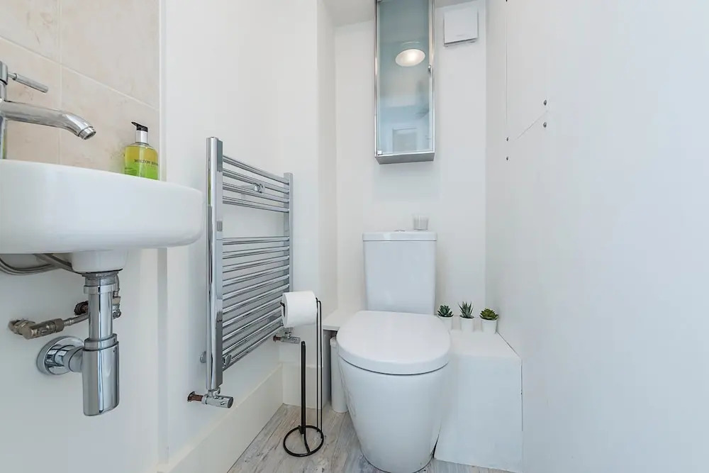 1 Bedroom House in West London