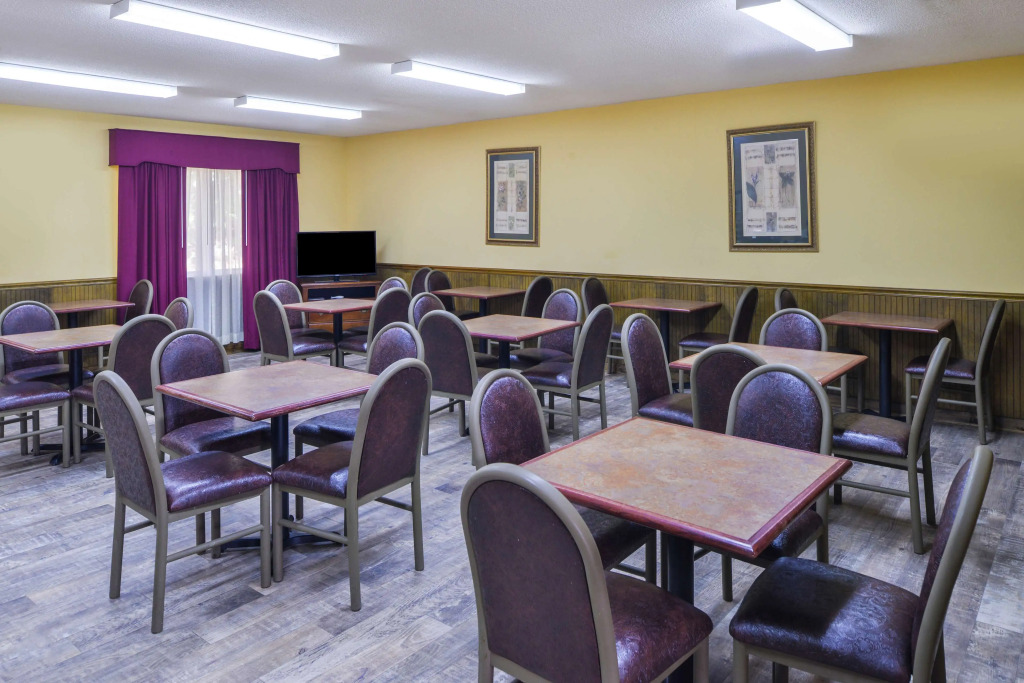 Americas Best Value Inn Wiggins