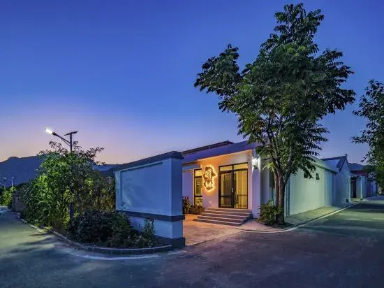 Longqingxia Tongluyushe Private Tang Parent-child Homestay