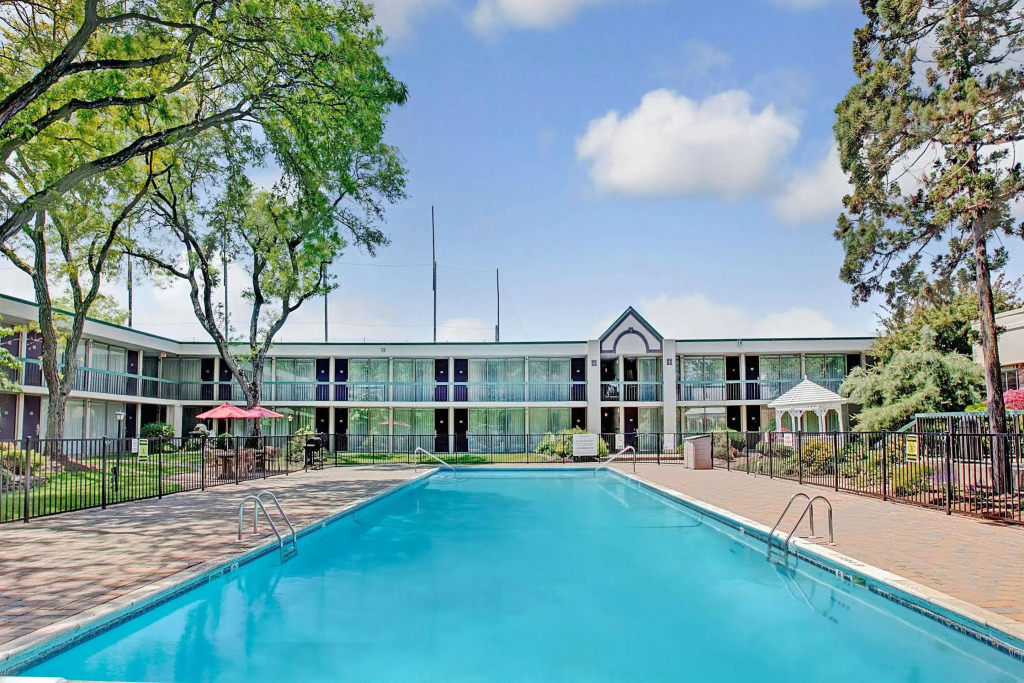 Quality Inn Wayne - Fairfield Area
