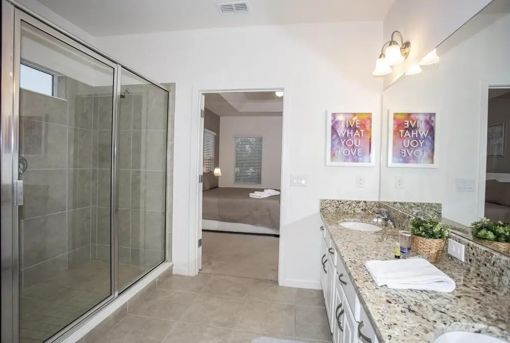 Stunning 6 Bedroom Single Family Home Close to Disney 327