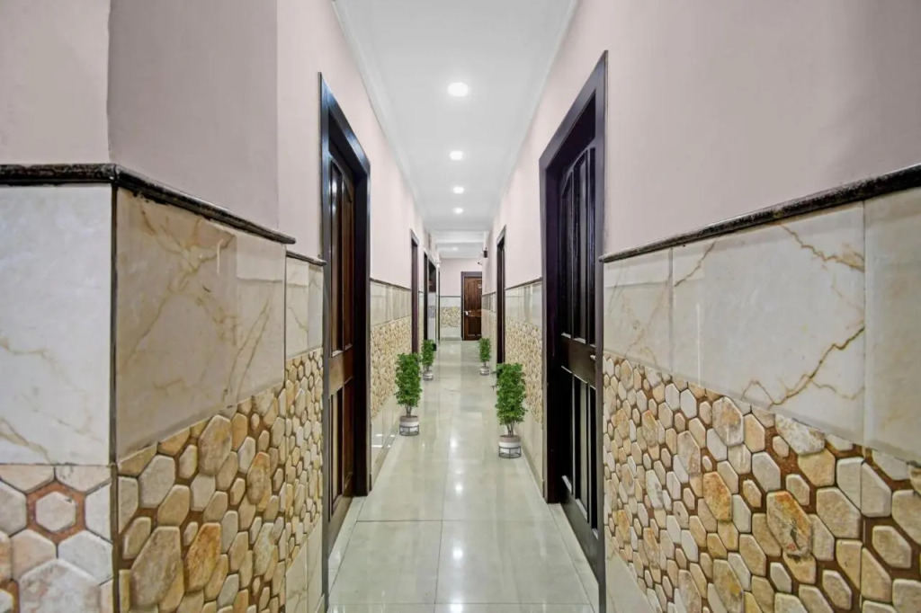 OYO 89475 New Hotel City Of Joy