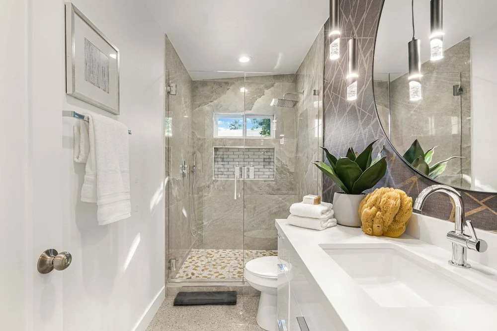 Sunview Escape, a Freshly Remodeled Retreat