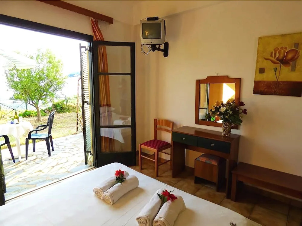 Sea View Studio With Garden 7min To The Beach