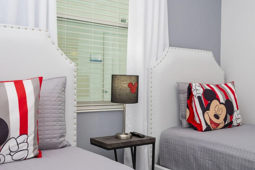 Stunning 2 Bd Condo Close to Disney 304 3191