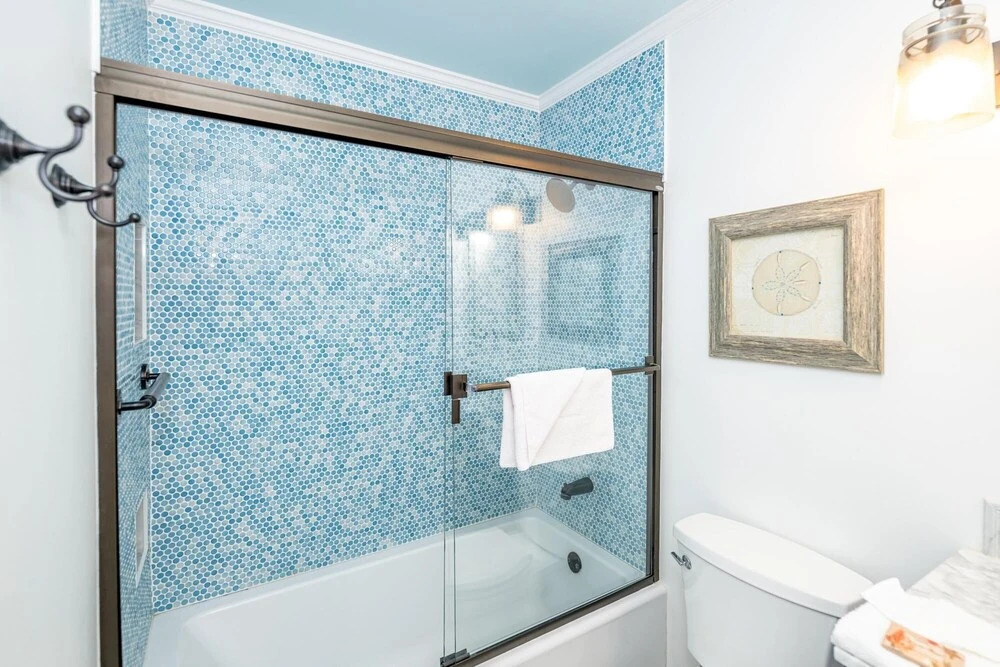 Seawinds 79 - Renovated 2 Bedroom Flat Upstairs Unit Lovely Lagoon View