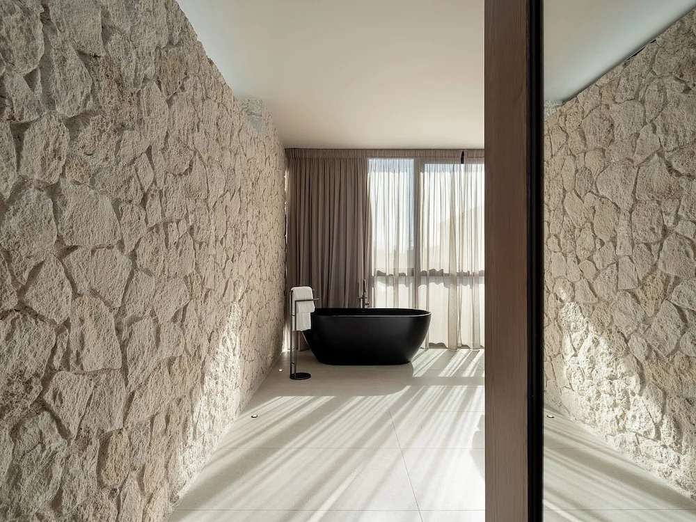 Pnoe Villas - Seafront Experience