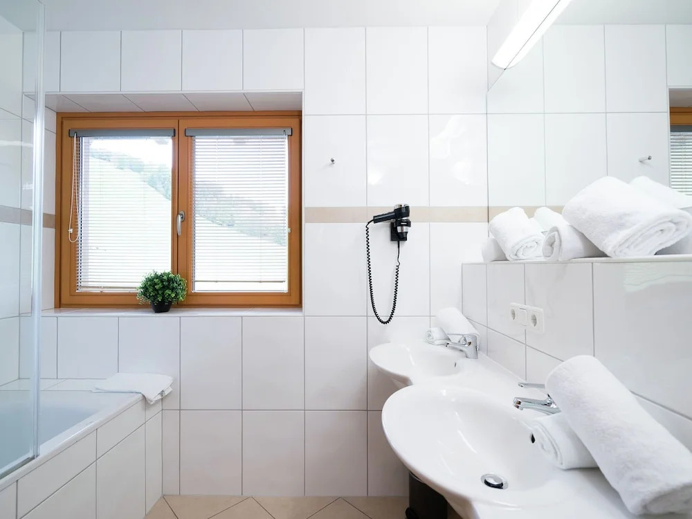 Charming Apartment in Saalbach-hinterglemm Near Ski Lift