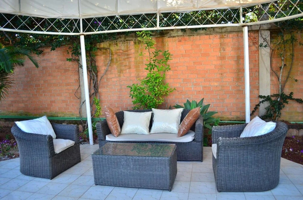 Room in Villa - Comfortable and Welcoming Suite With Terrace Overlooking the Lake