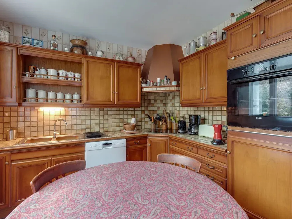 Lovely Holiday Home in Bannalec for Family With Garden