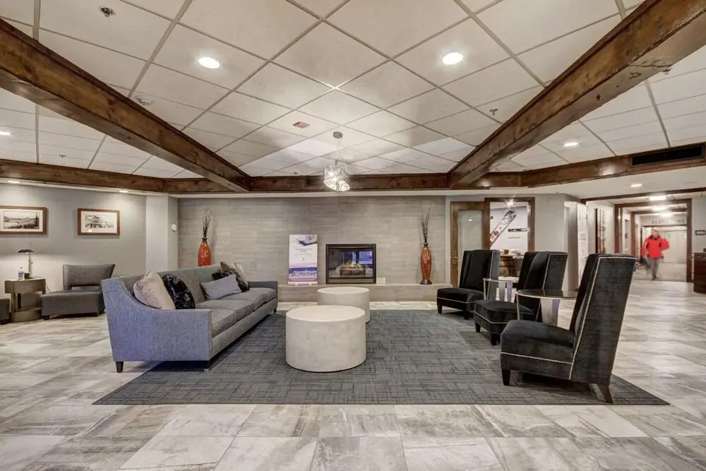 Stay Slopeside At Peak 9, Cozy Studio Steps To Apres& Dining Studio Bedroom Condo by RedAwning