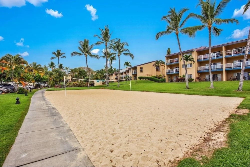 Keauhou Gardens #11-101 At Kona Coast Resort 1 Bedroom Condo by RedAwning