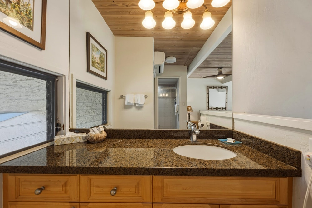 Oceanfront 2br Loft With Sunset Views - Unit C23 1 Bedroom Condo