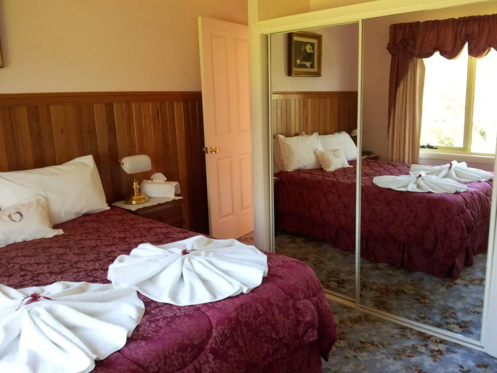 Robyns Nest Lakeside Resort