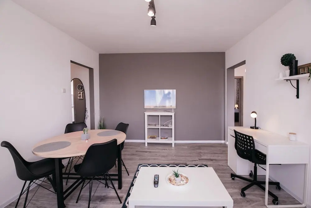Apartament Xenocrat