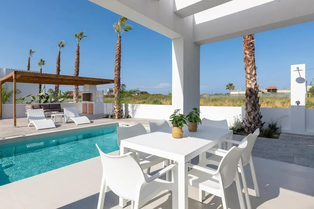 Villa Salty Sun 1
