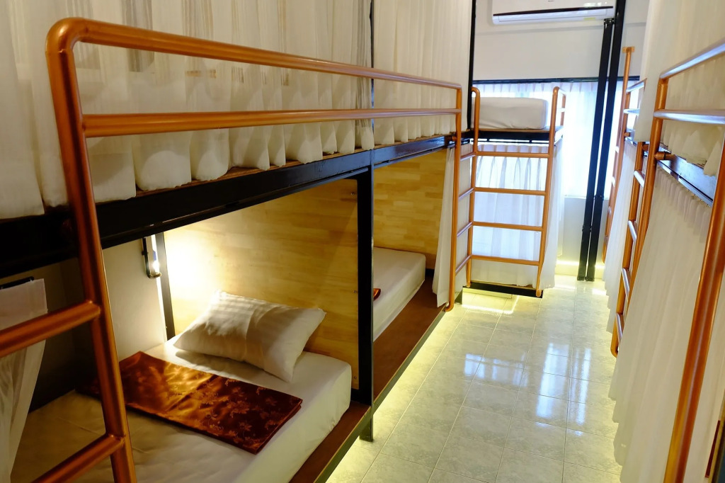 Sleep Owl Hostel