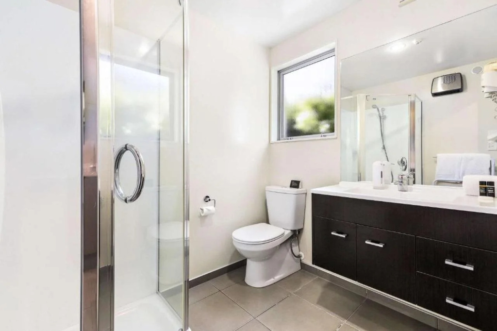 Quality Suites Amore