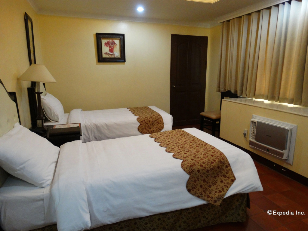 White Knight Hotel Intramuros