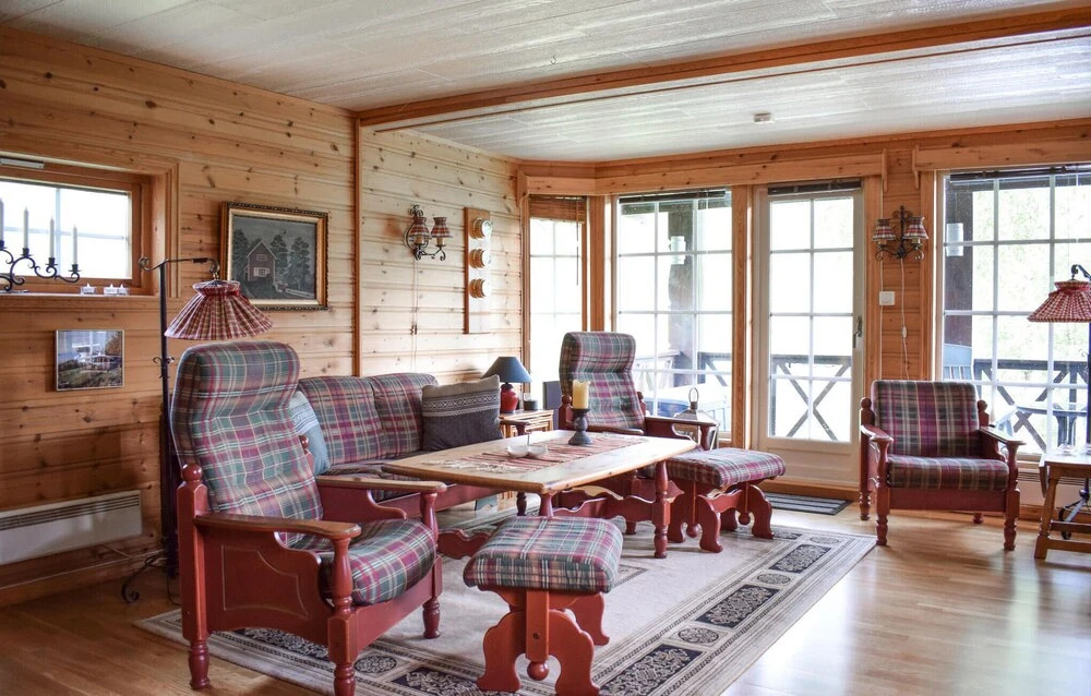 6 Bedroom Beautiful Home In Vossestrand