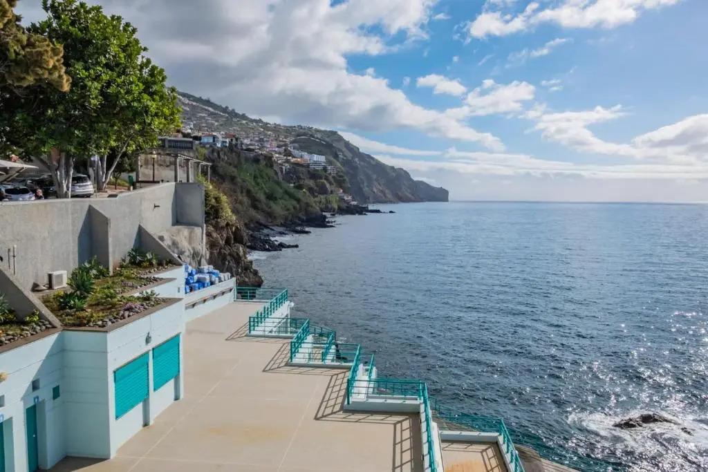 Barreirinha Front-Line Sea View I