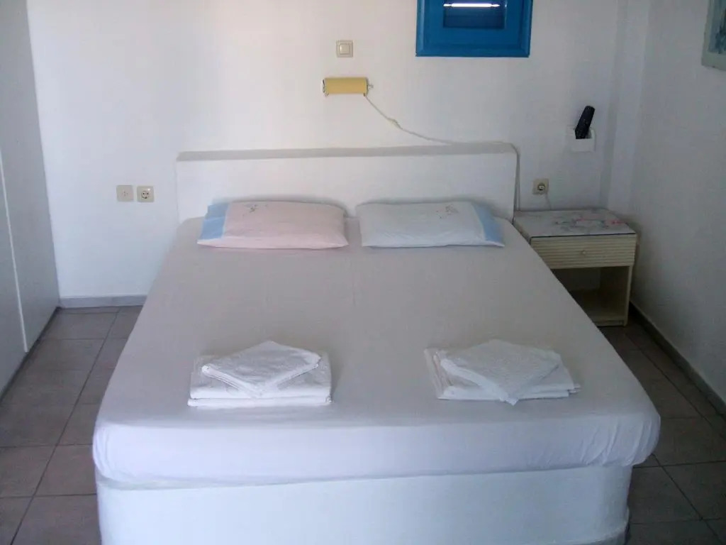 Studios Agira Serifos