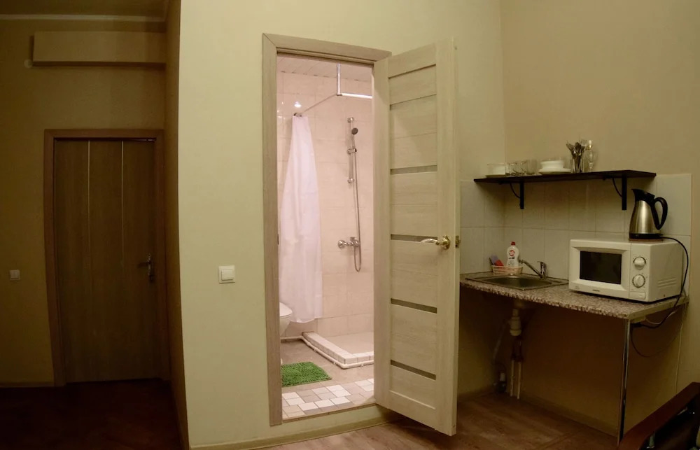 ArtBaza Hotel