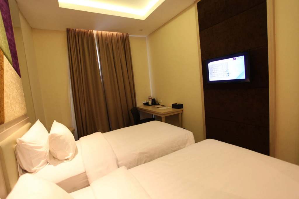 WThree Premier Hotel