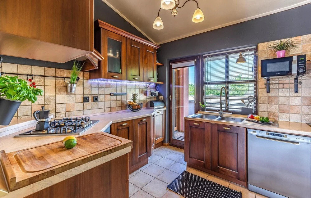 Stunning Home in Medulin With Wifi and 4 Bedrooms