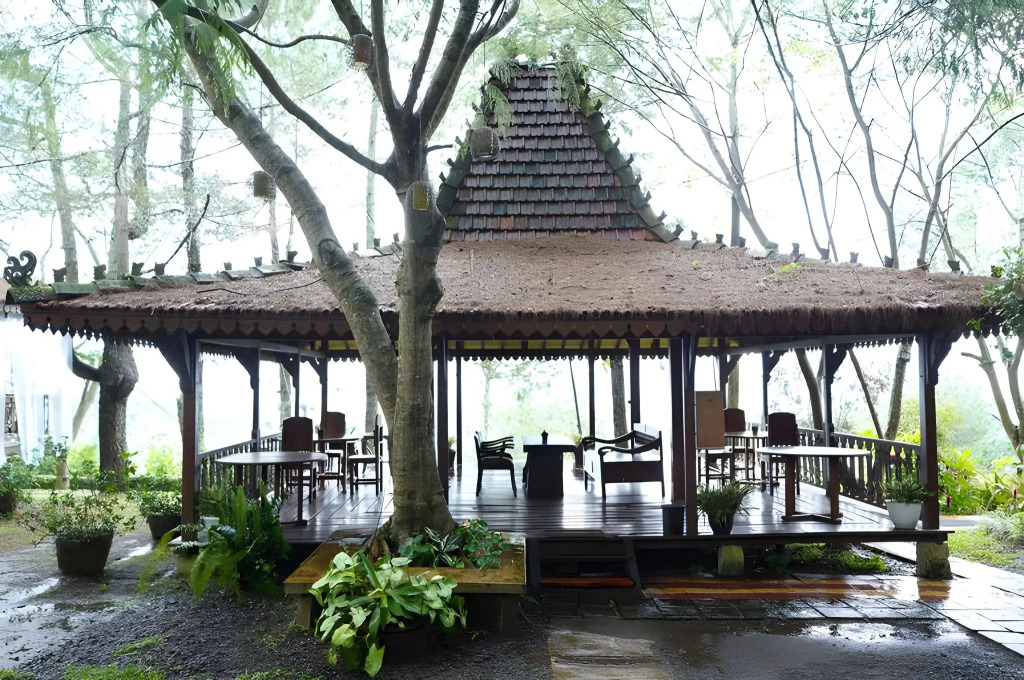 Mulberry Hill by The Lodge