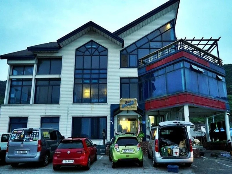 Second Lounge Guesthouse