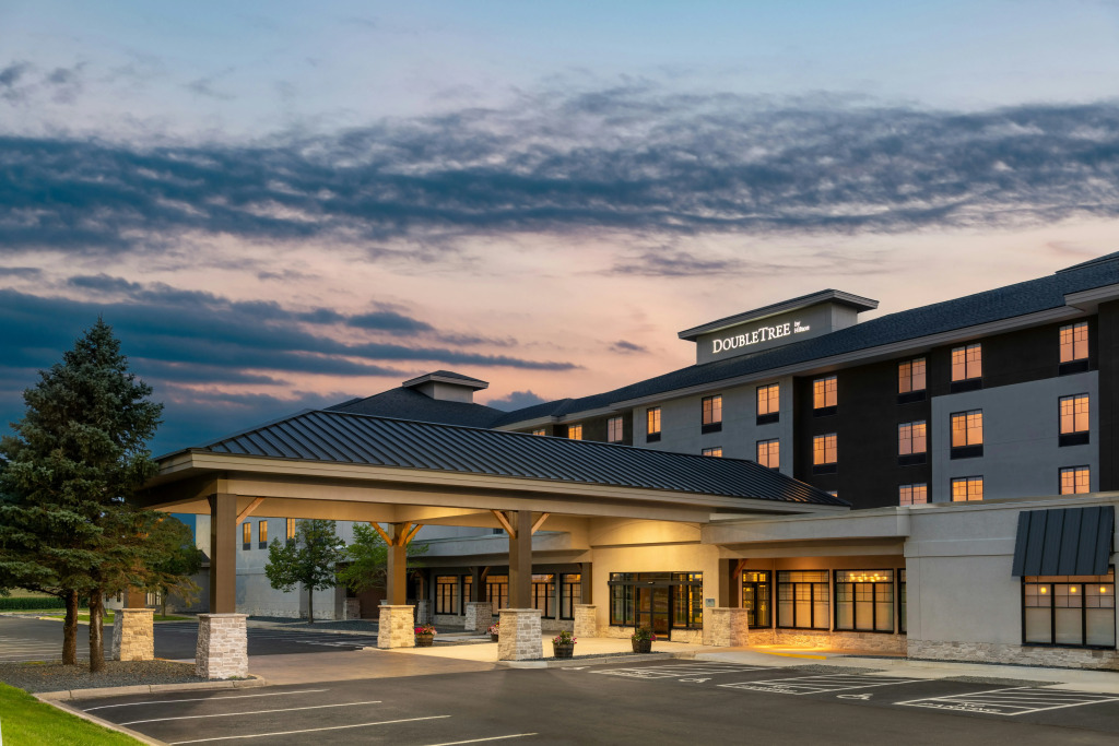Doubletree By Hilton Owatonna