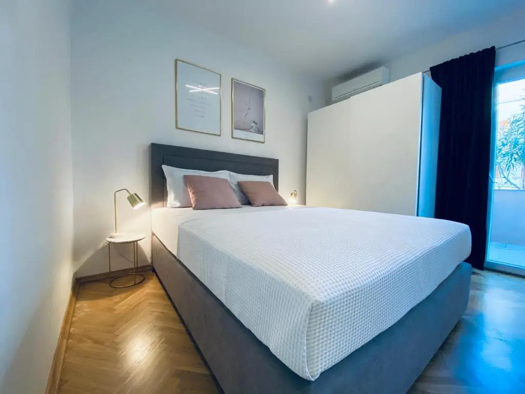 Cirjak Apartments