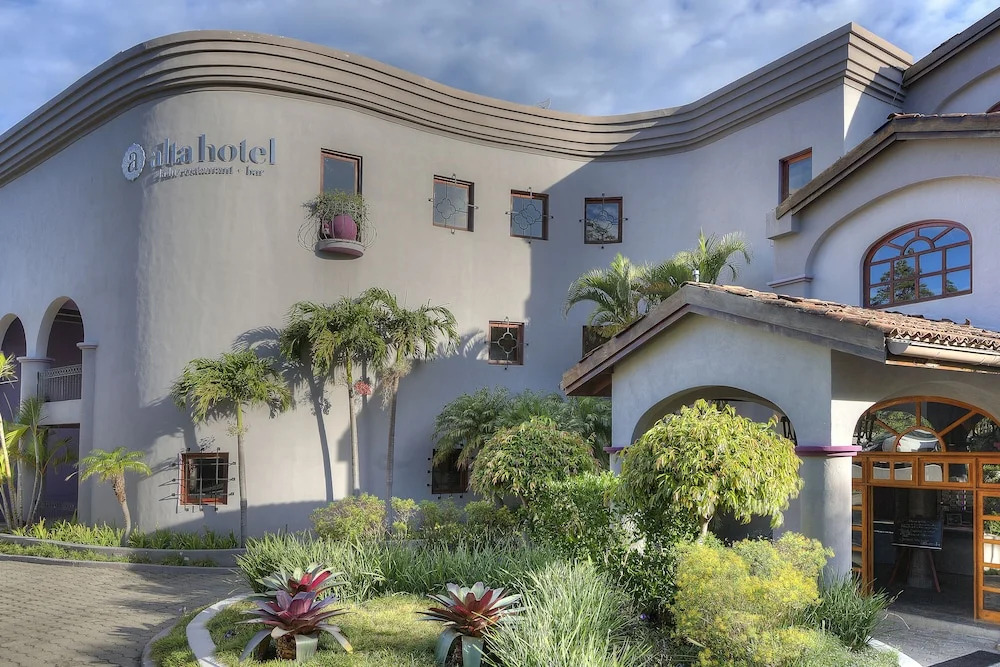 Alta Las Palomas Hotel
