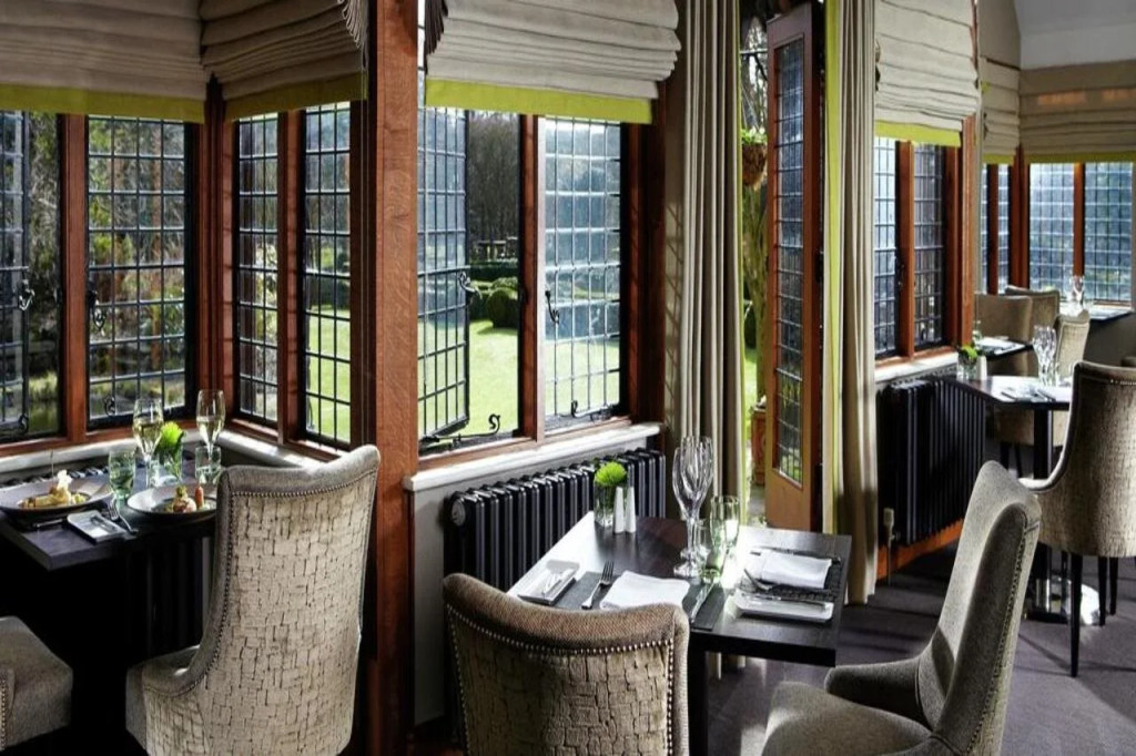 Langshott Manor - Luxury Hotel Gatwick
