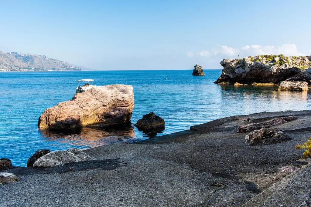 Agatha House Taormina-with Private Beach