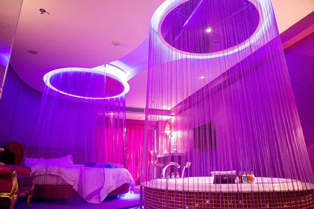 Rose Lover Hotel