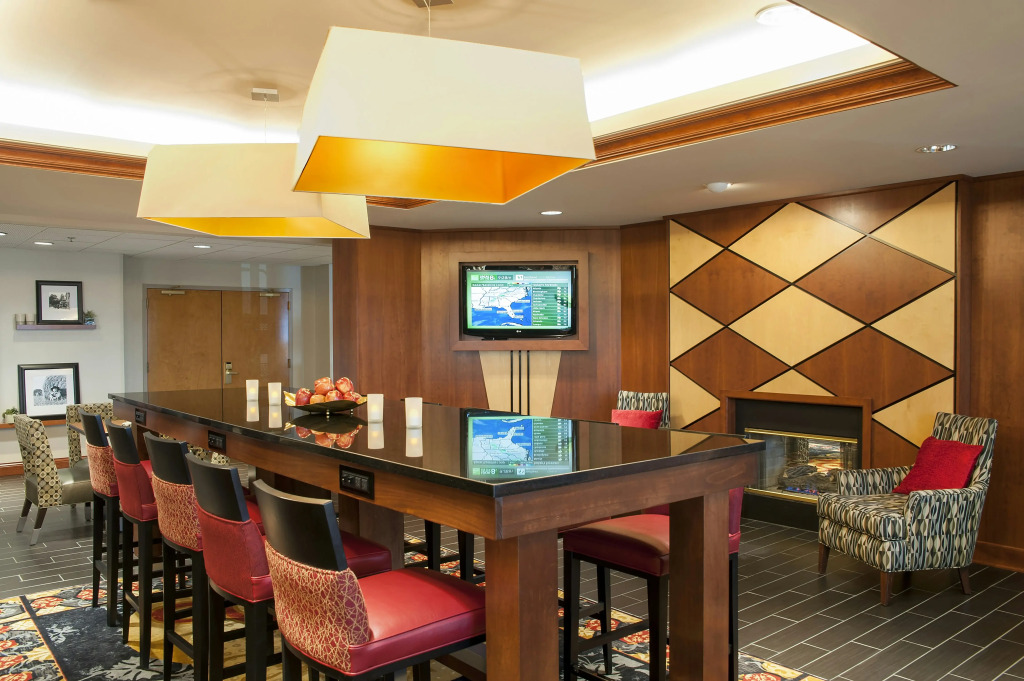 Hampton Inn Columbus/Taylorsville