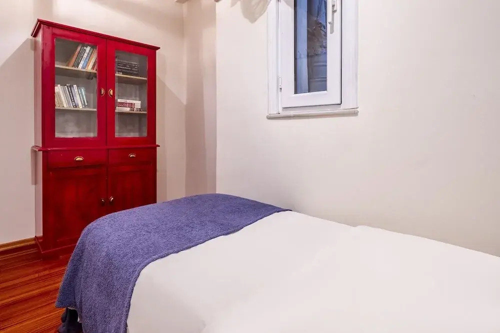Centrally Located Apartment With Balcony in Sisli