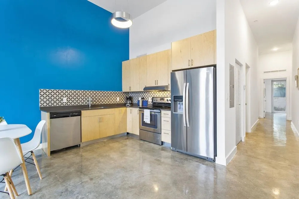 HOMI l Little Havana Suites