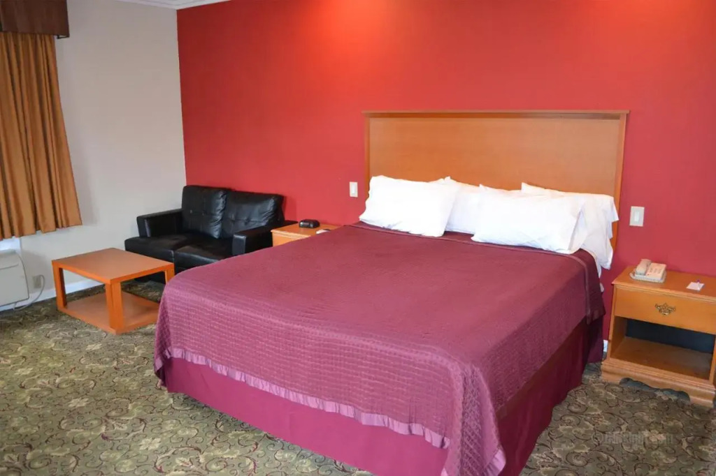 Days Inn Half Moon Bay