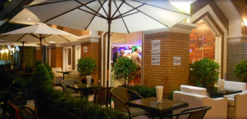 Pillar Hotel