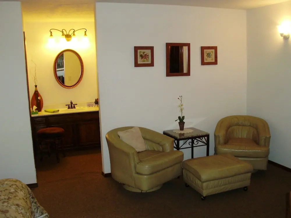 Village Lodge