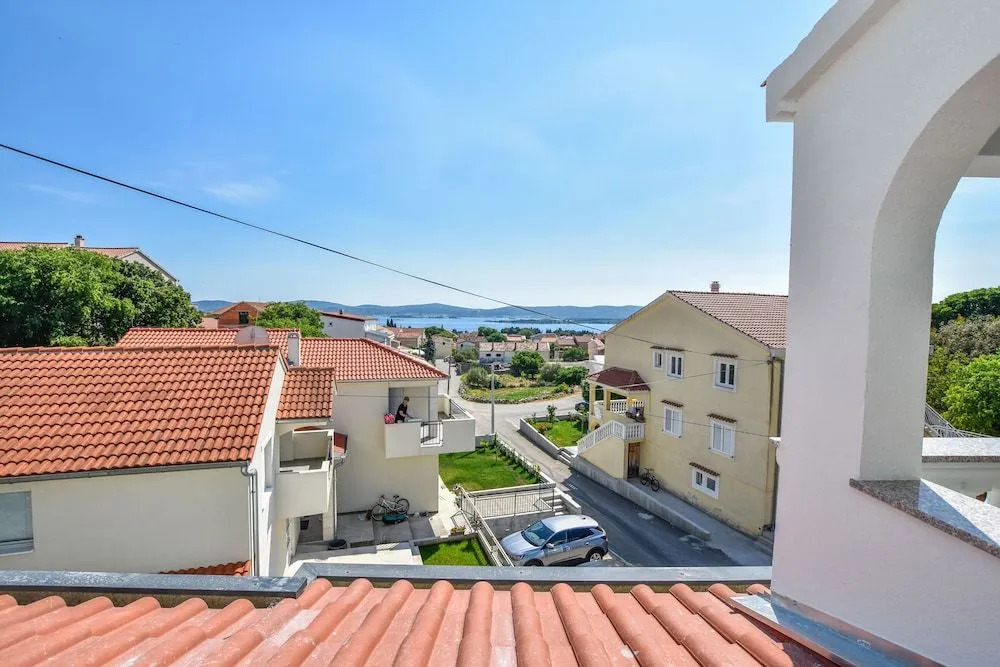 Apartments and Room Danijel